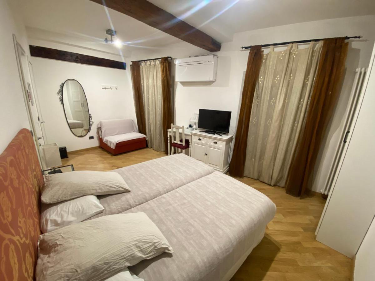 B&B And Home La Piazzetta Della Pioggia Bologna Exteriör bild