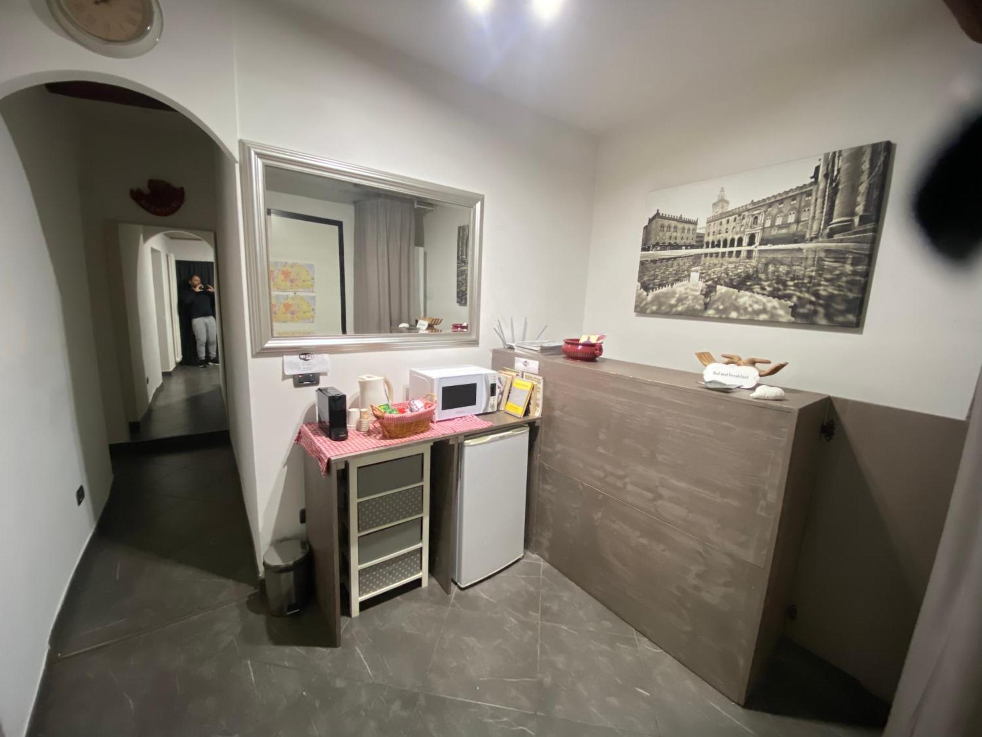 B&B And Home La Piazzetta Della Pioggia Bologna Exteriör bild